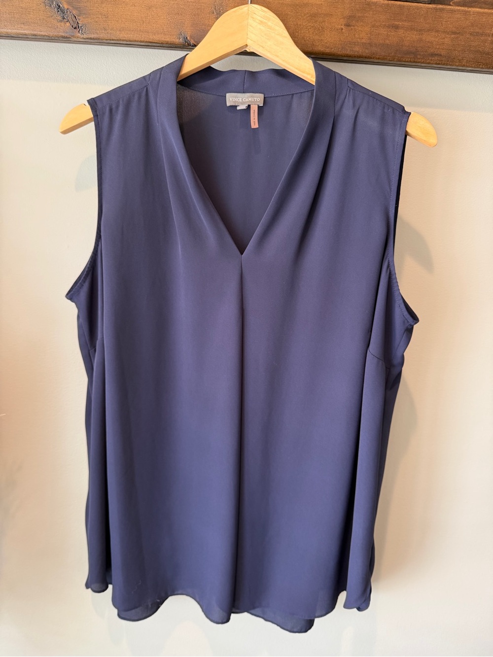 Vince Camuto Deep Navy V-Neck Sleeveless Blouse